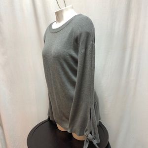 Grey Trouve Sweater, Women’s Large